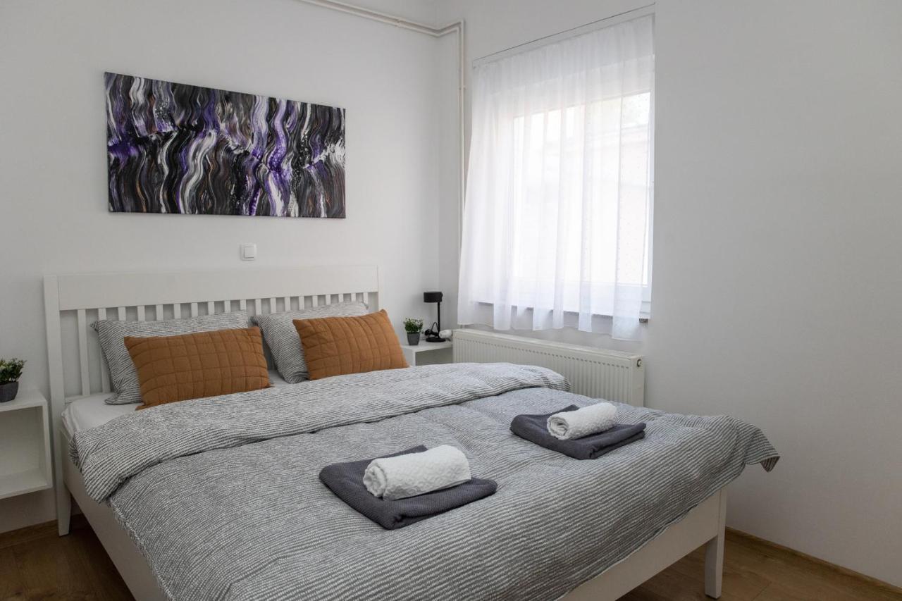 Apartman Ena 别洛瓦尔 外观 照片