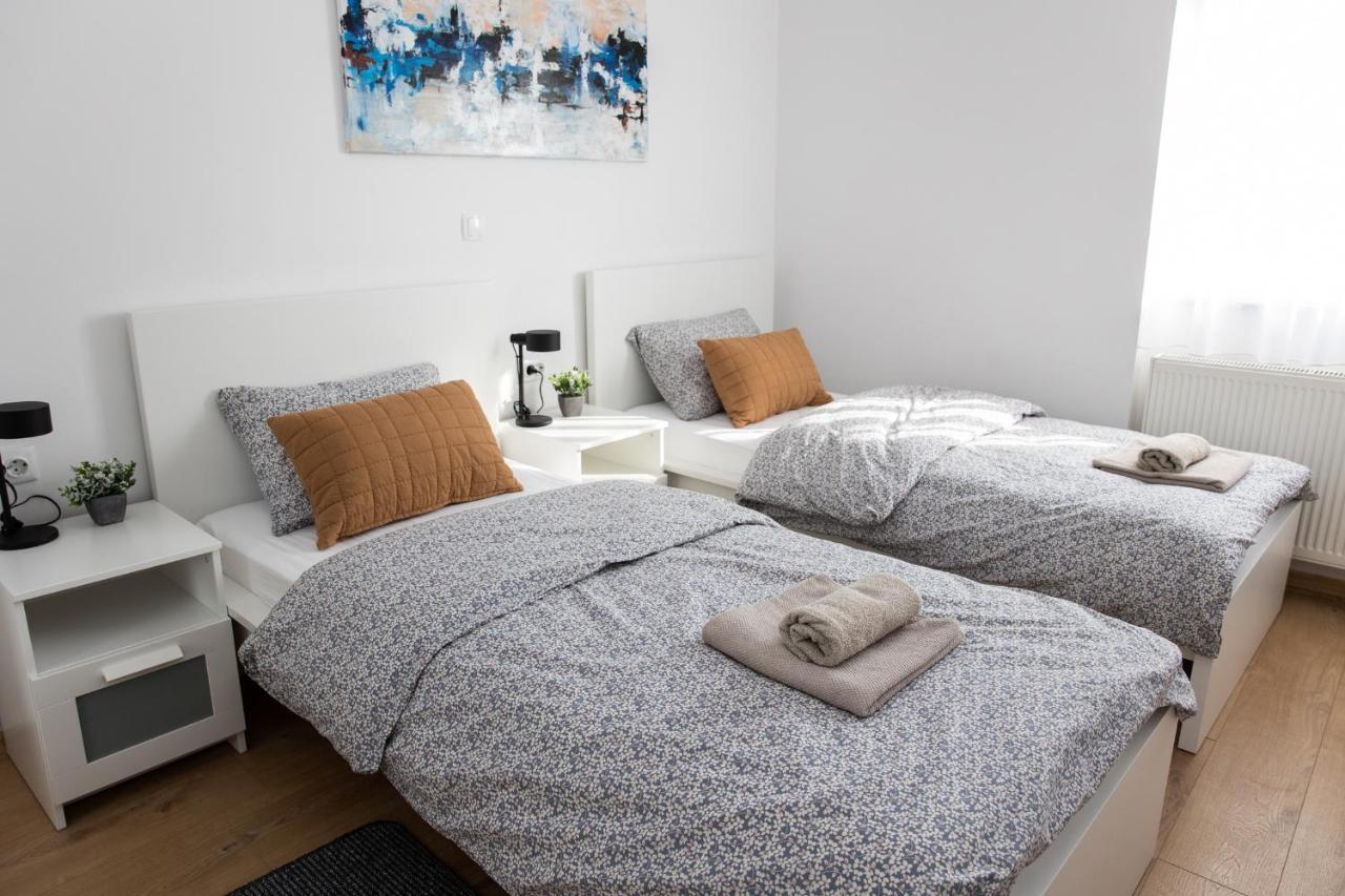Apartman Ena 别洛瓦尔 外观 照片